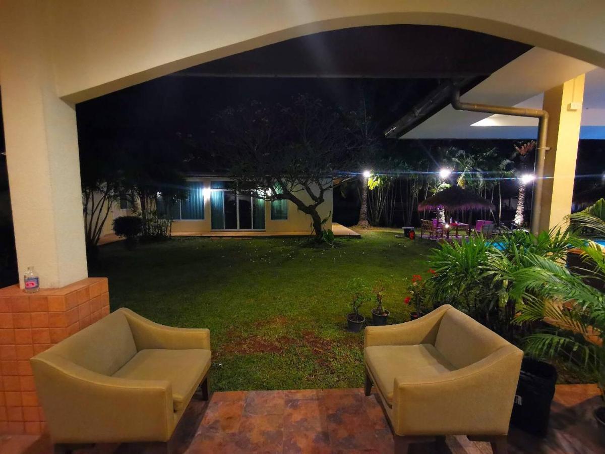 Px Pool Villa Pattaya Nong Prue ภายนอก รูปภาพ